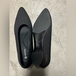 VIVAIA SHOE